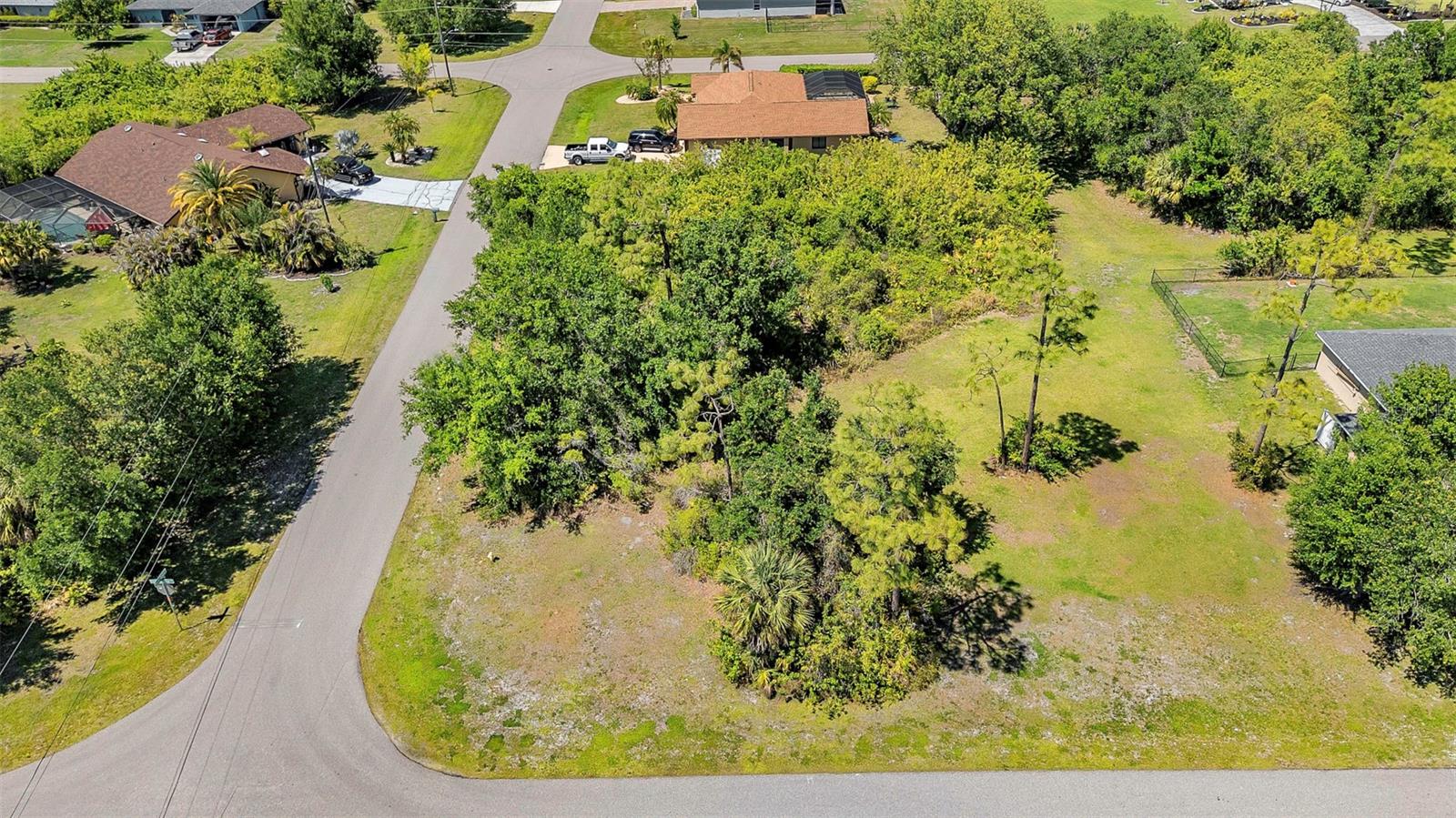 PUNTA GORDA ISLES SEC 20 - Land