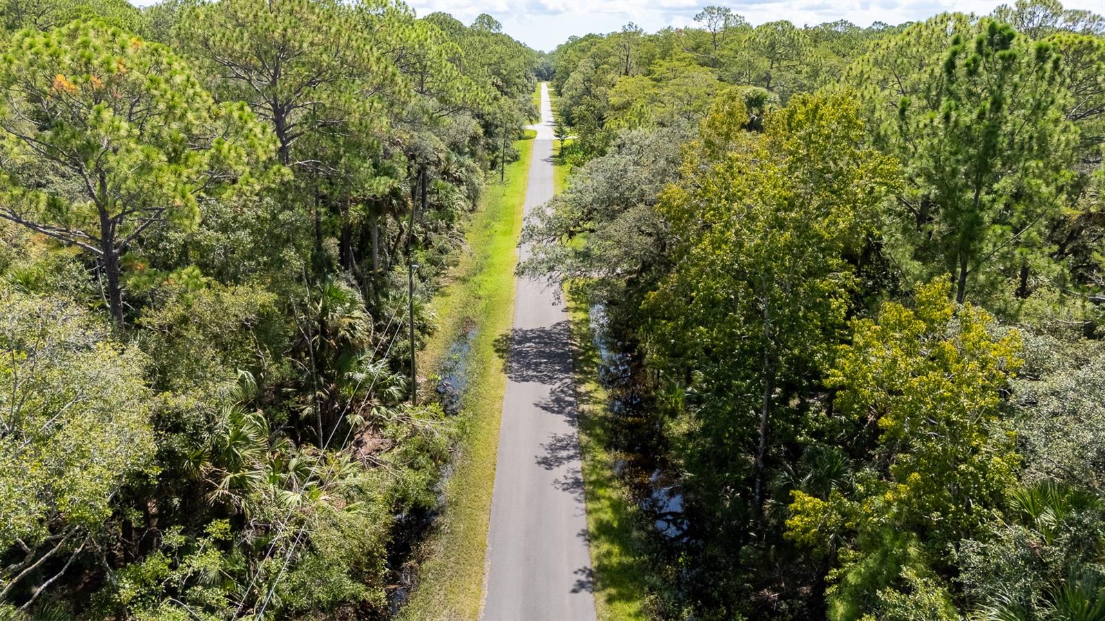 RIVER OAKS UNREC SUB - Land