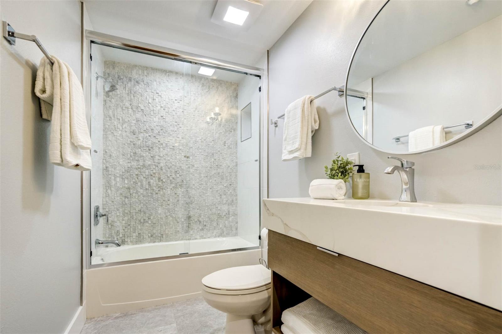 BELLA ROSA CONDO - Residential