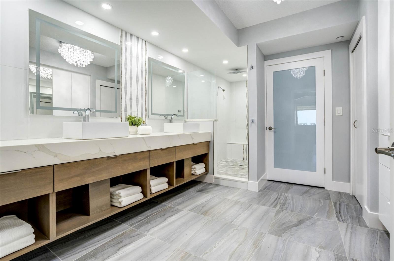 BELLA ROSA CONDO - Residential