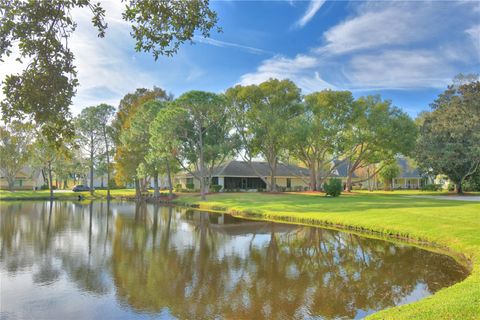 A home in WINTER HAVEN