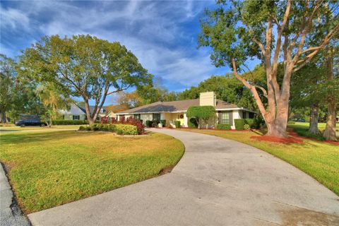 A home in WINTER HAVEN