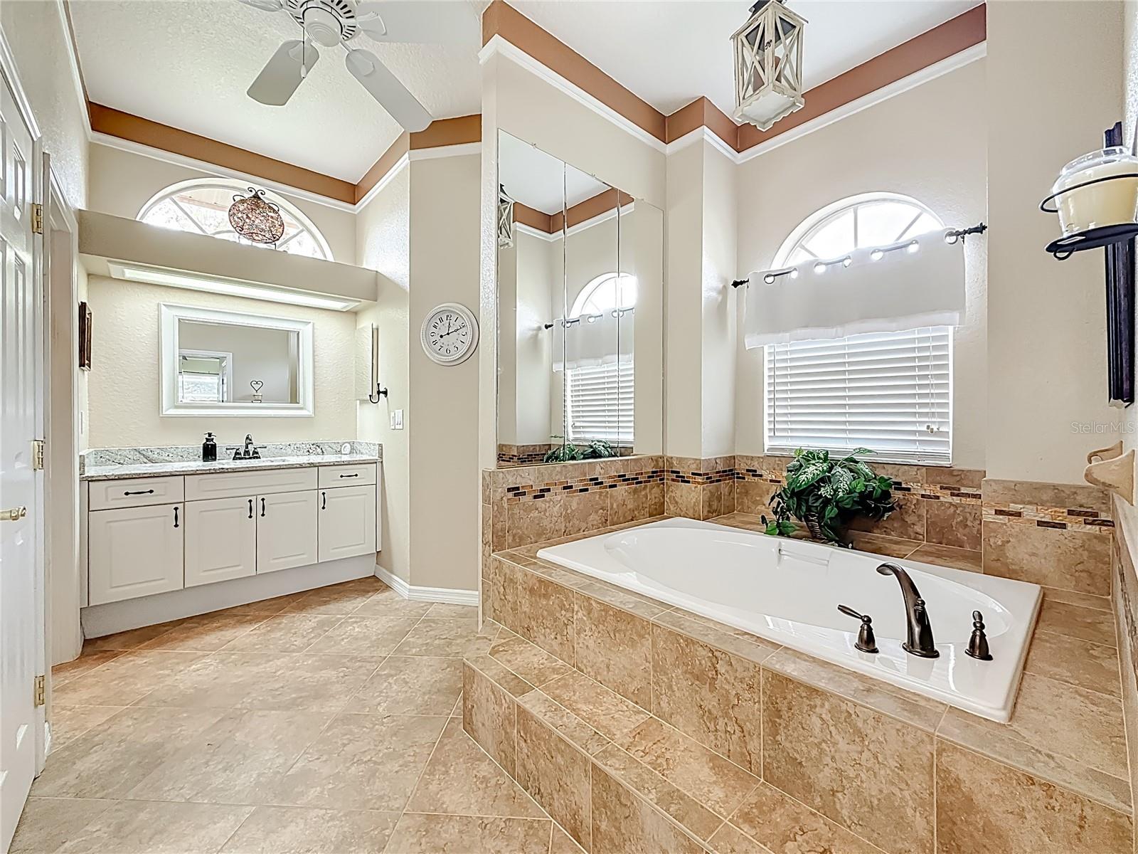 COUNTRYPARK - Residential