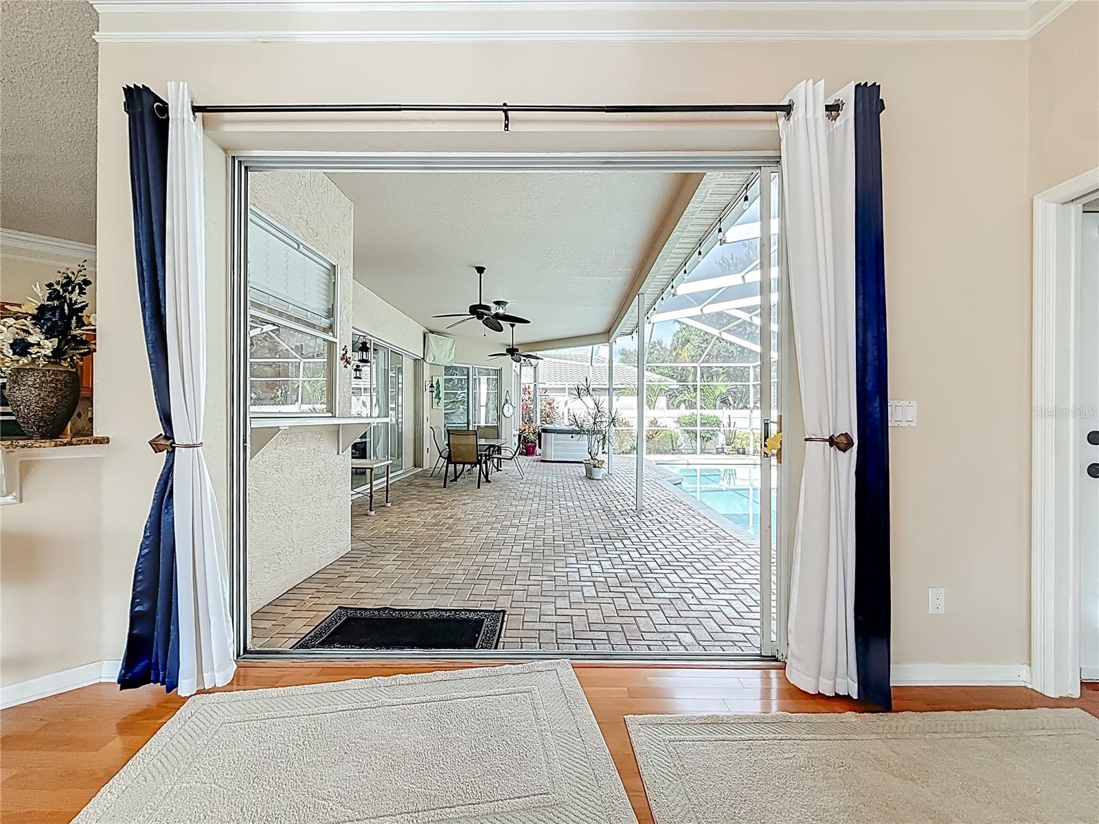 COUNTRYPARK - Residential