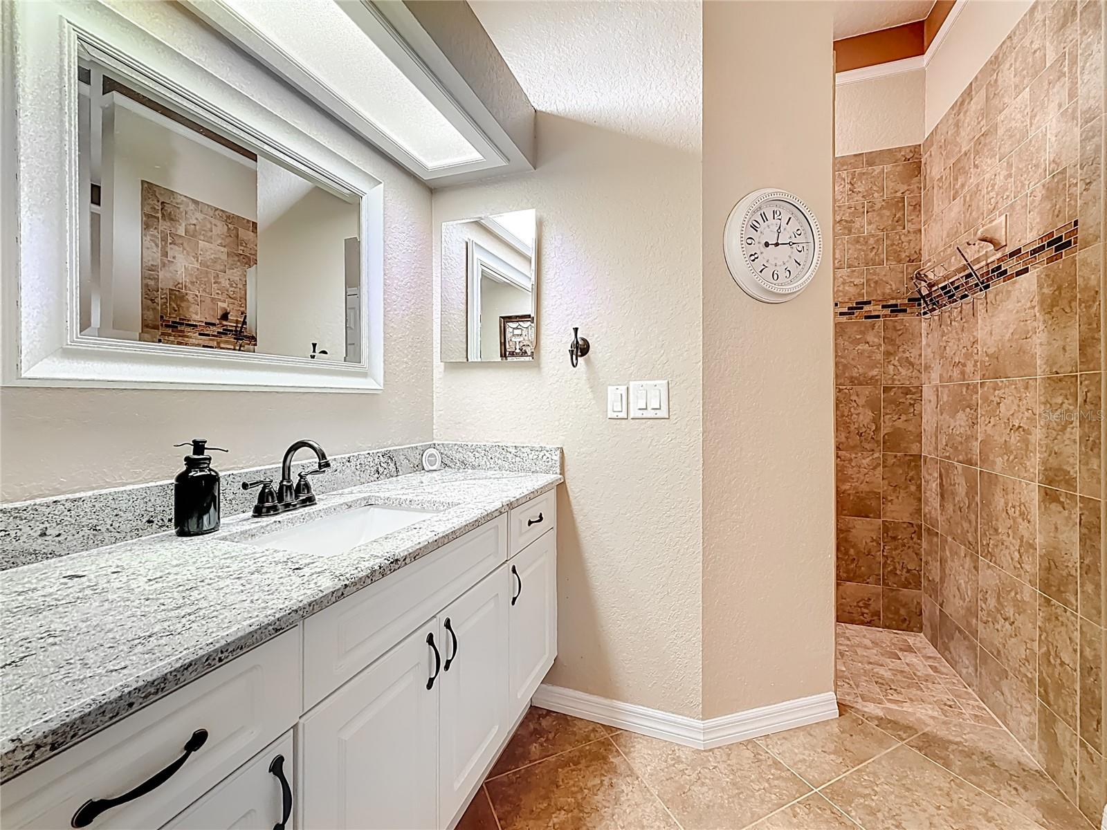 COUNTRYPARK - Residential