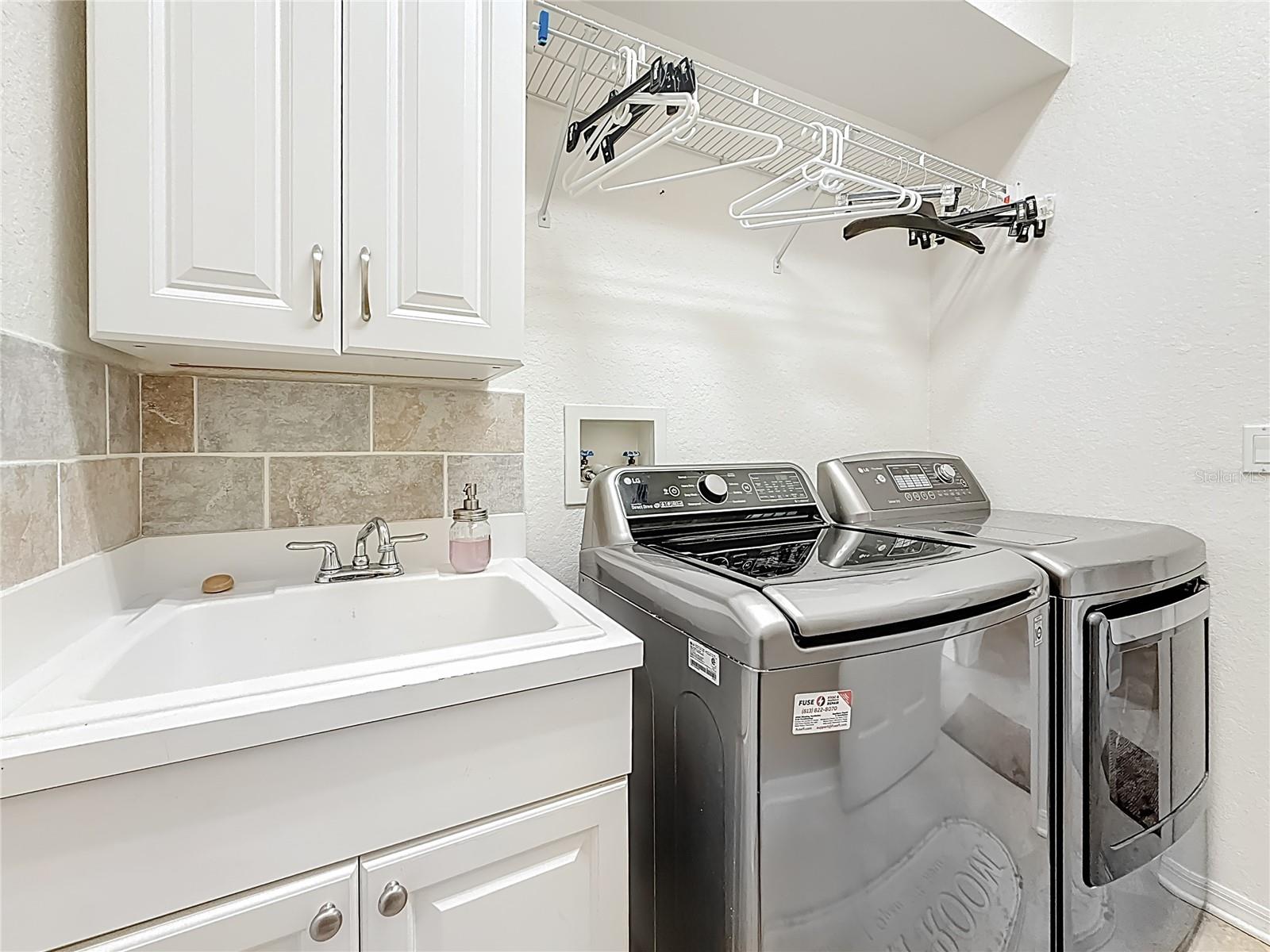 COUNTRYPARK - Residential