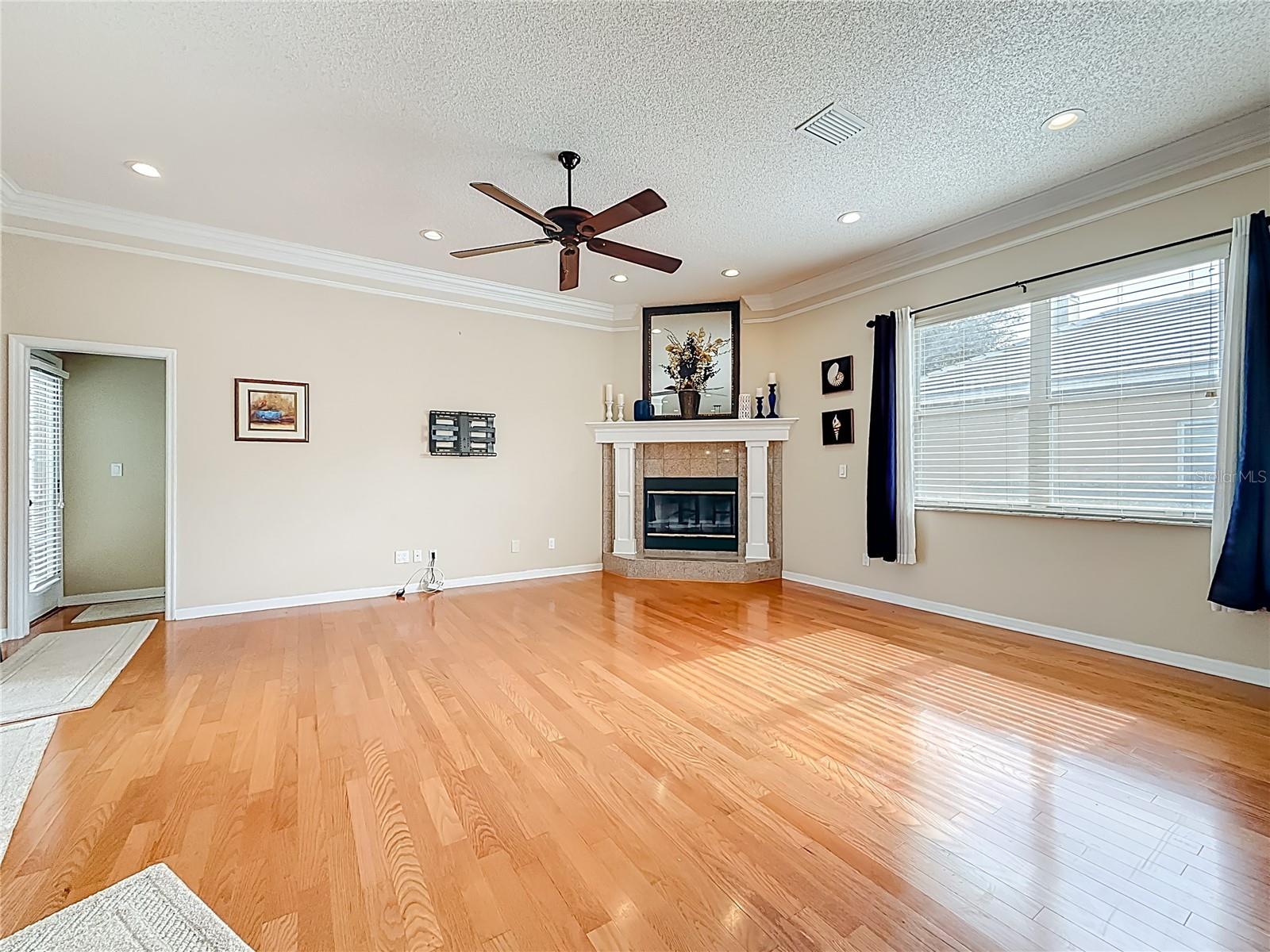 COUNTRYPARK - Residential