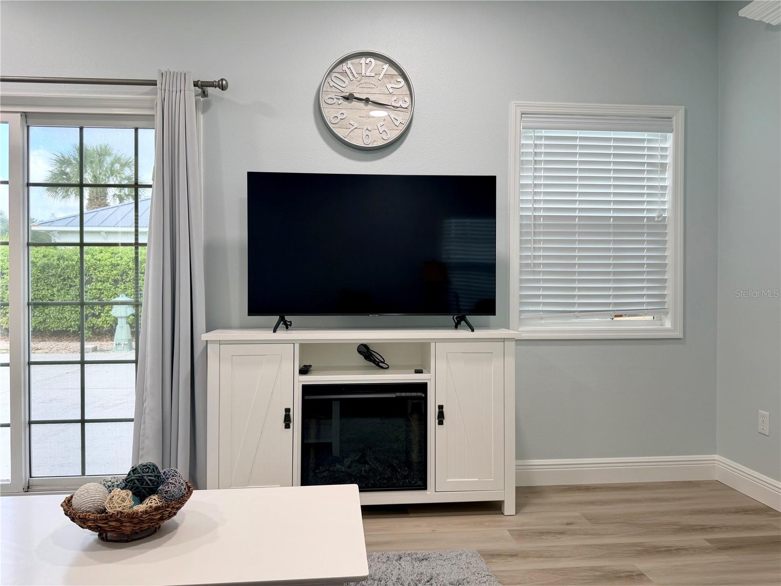 FLORIDA GRANDE MOTOR COACH RESIDENCE - Land