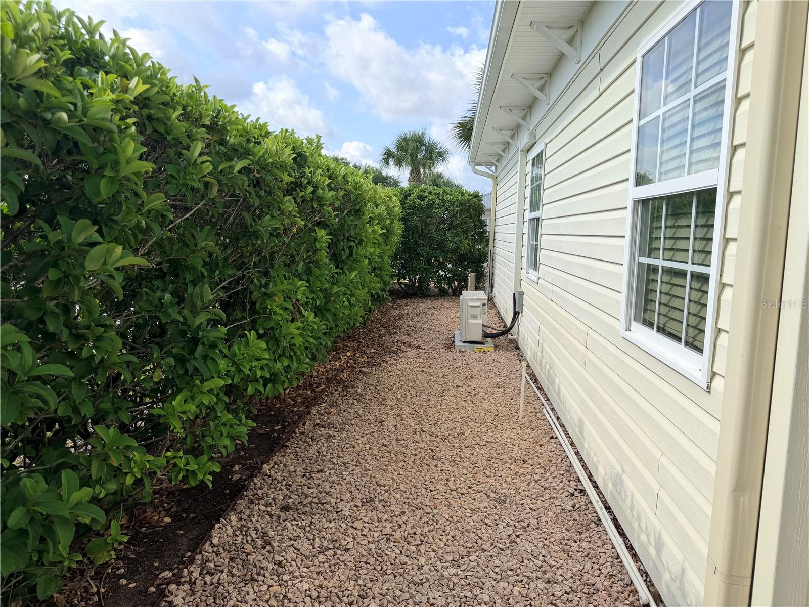 FLORIDA GRANDE MOTOR COACH RESIDENCE - Land