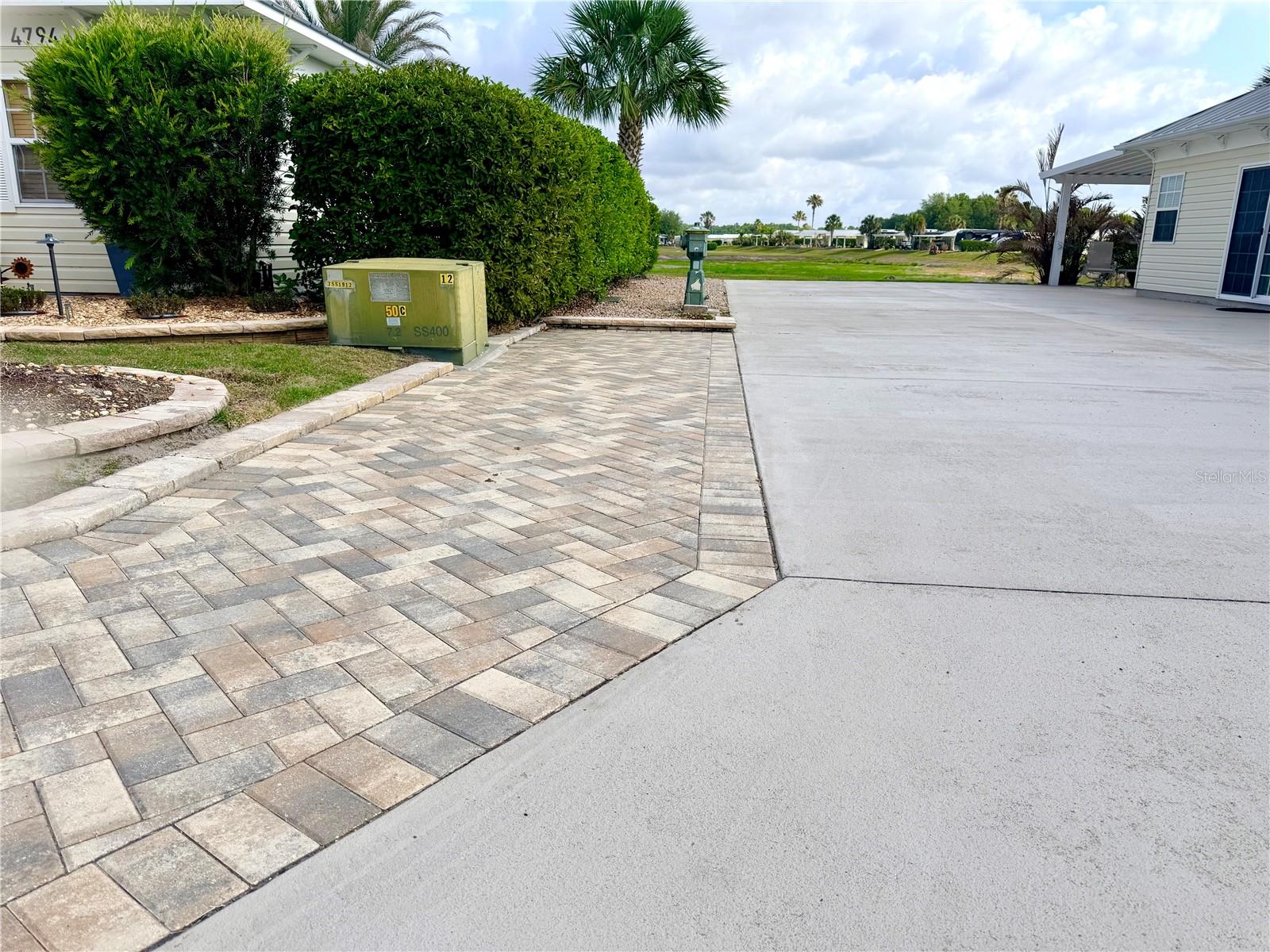 FLORIDA GRANDE MOTOR COACH RESIDENCE - Land