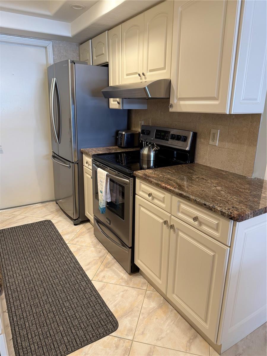 3806 GULF OF MEXICO DRIVE C212