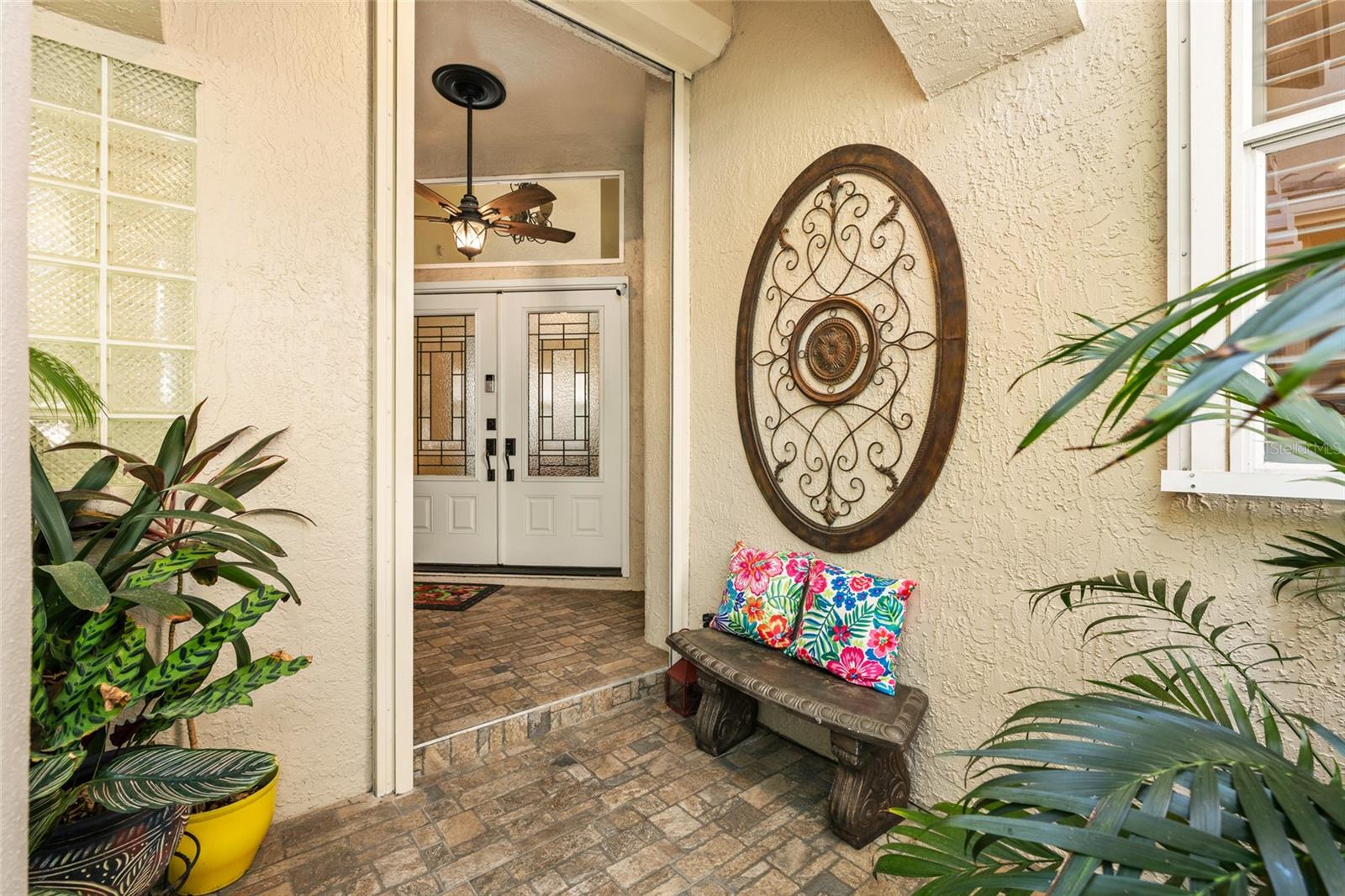 380 FAN PALM COURT NE