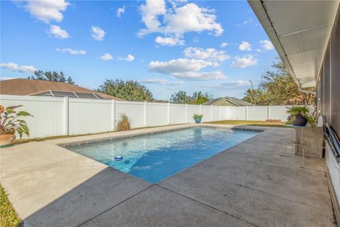 A home in LAKELAND