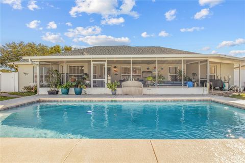 A home in LAKELAND