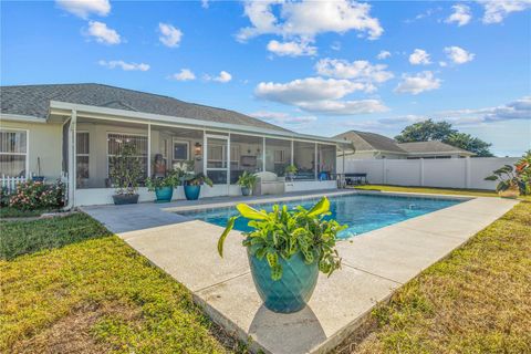 A home in LAKELAND