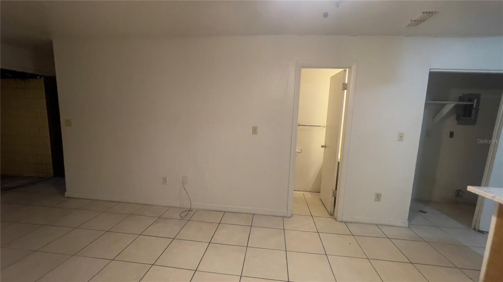 CEDAR RIDGE - Residential Income