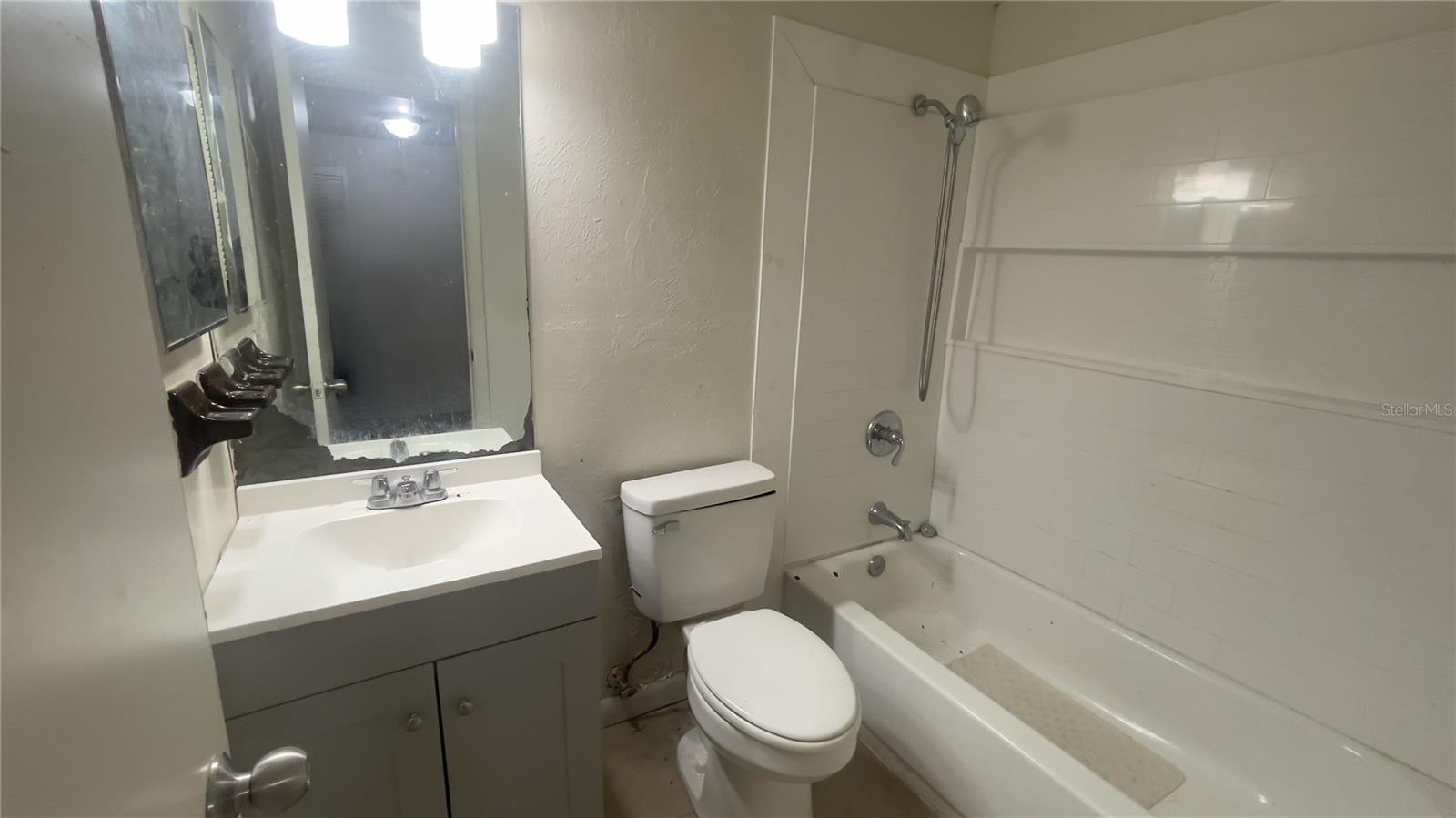 CEDAR RIDGE - Residential Income