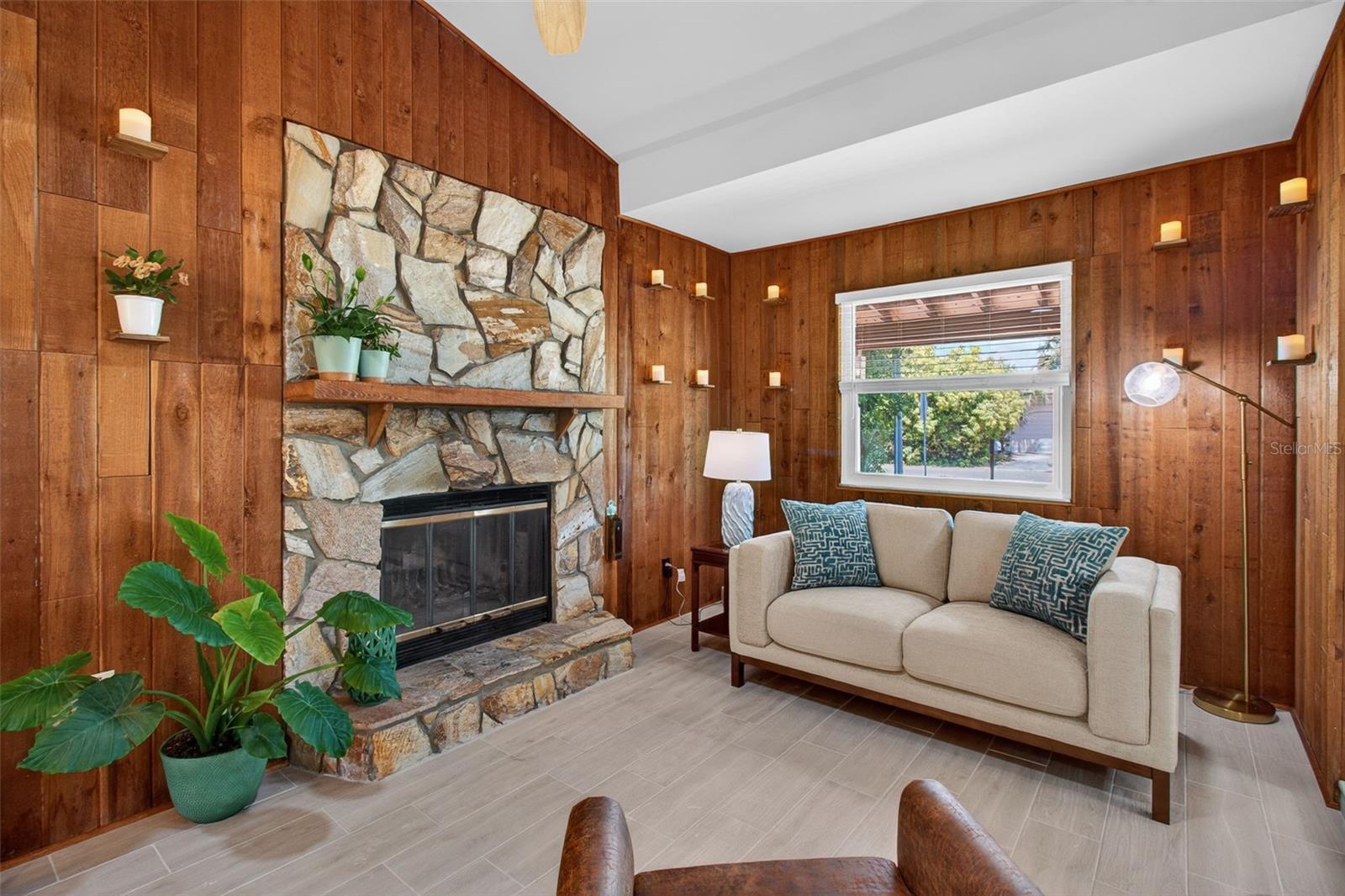 PASADENA ESTATES SEC H REP - Residential