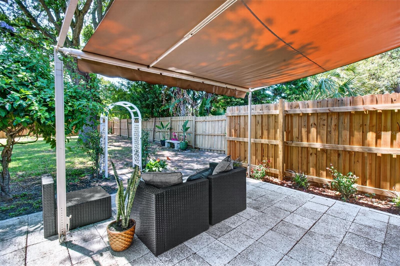 PASADENA ESTATES SEC H REP - Residential