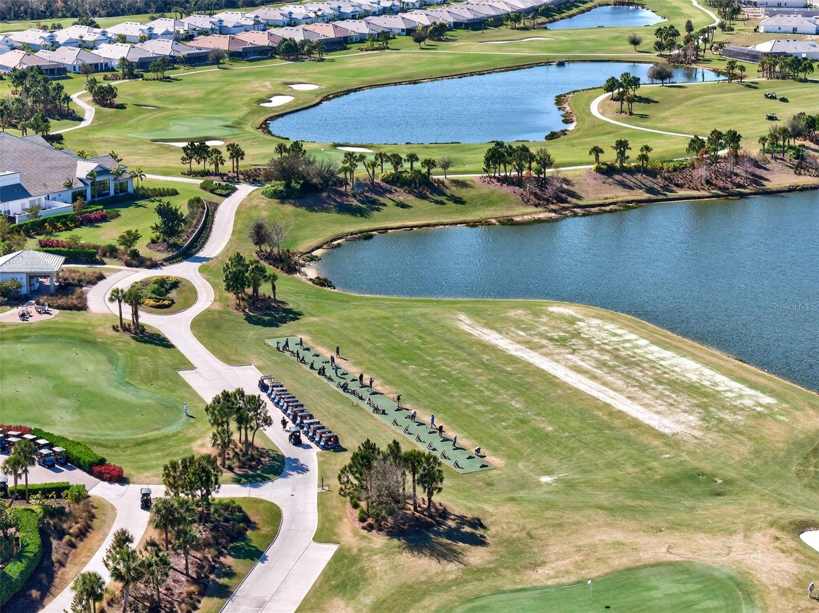 AZARIO ESPLANADE PH IV - Residential