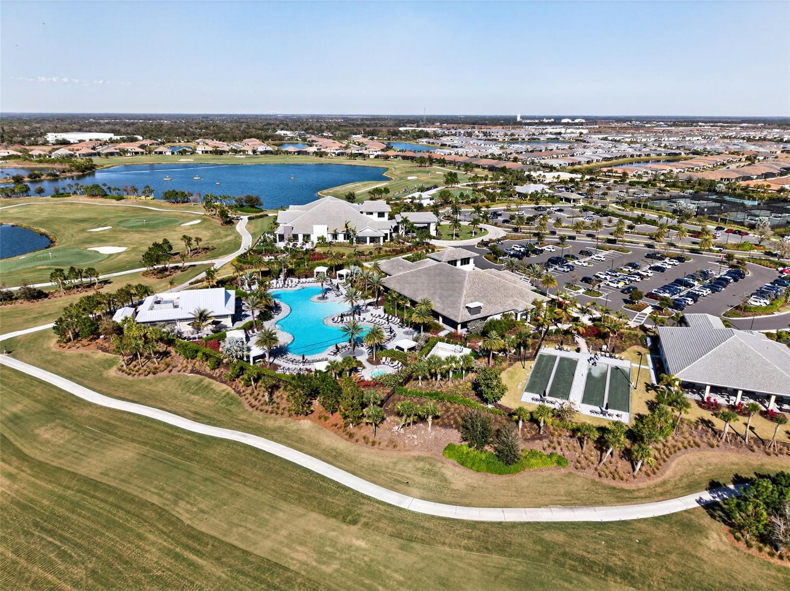 AZARIO ESPLANADE PH IV - Residential