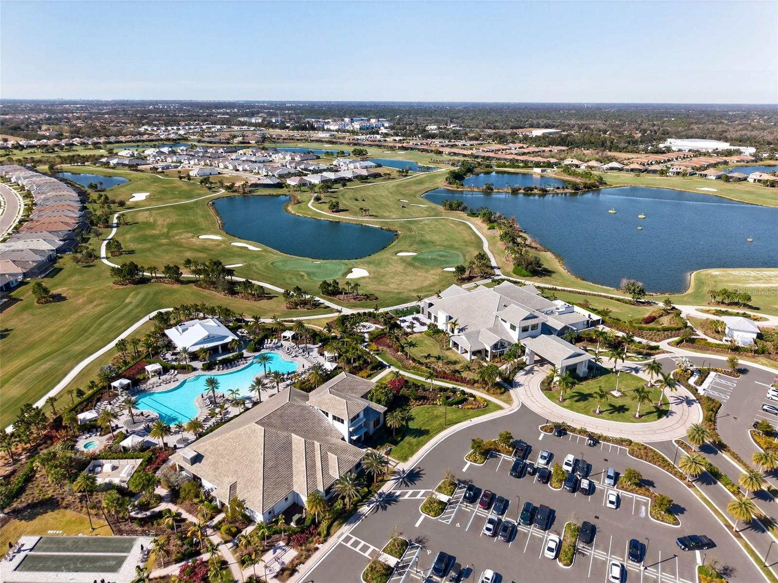 AZARIO ESPLANADE PH IV - Residential