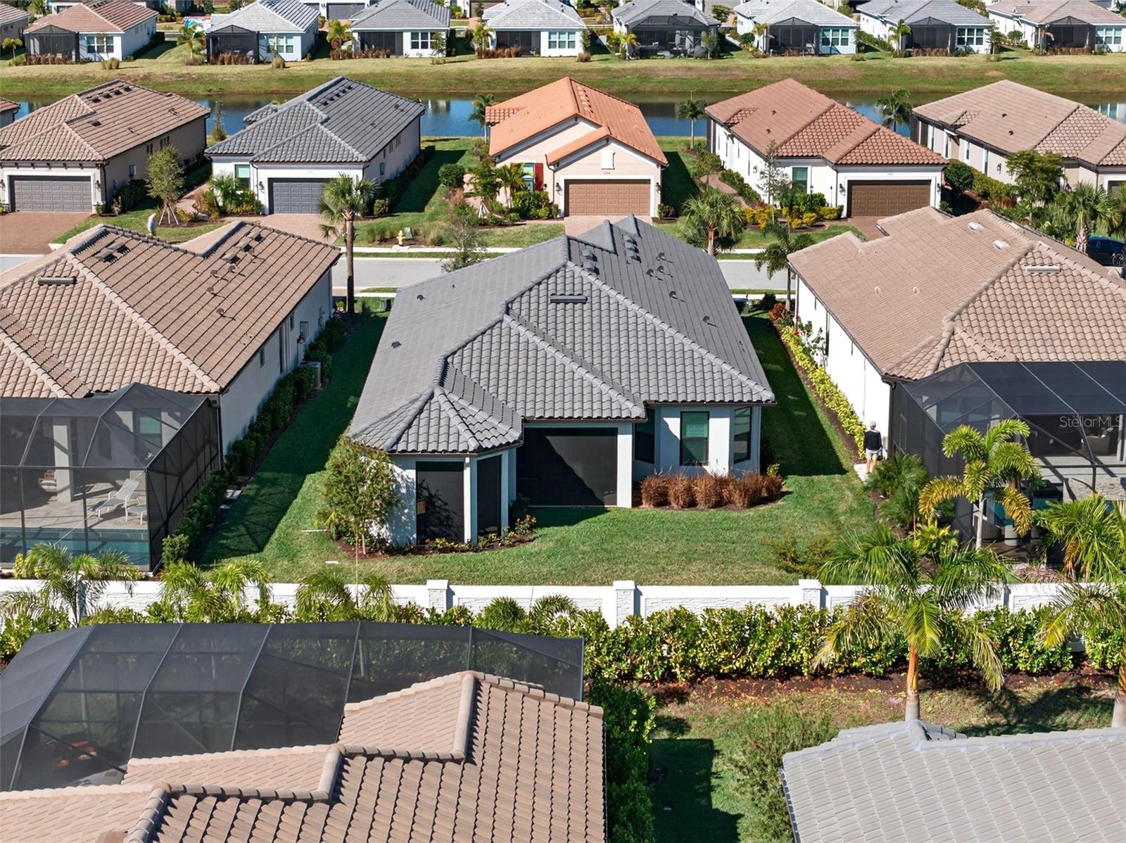 AZARIO ESPLANADE PH IV - Residential