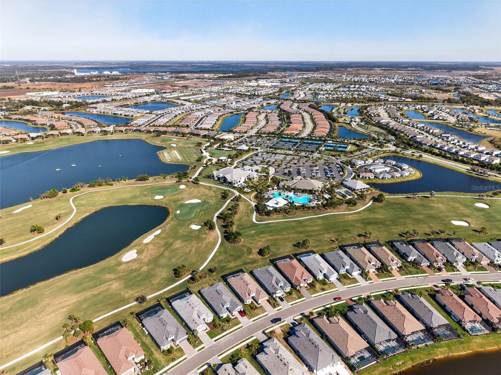 AZARIO ESPLANADE PH IV - Residential