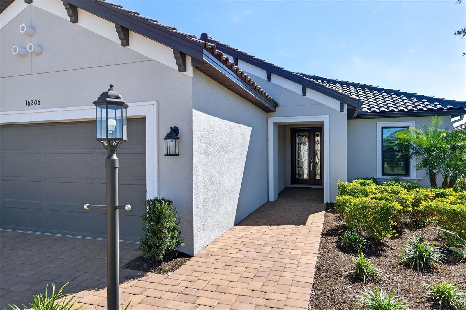 AZARIO ESPLANADE PH IV - Residential