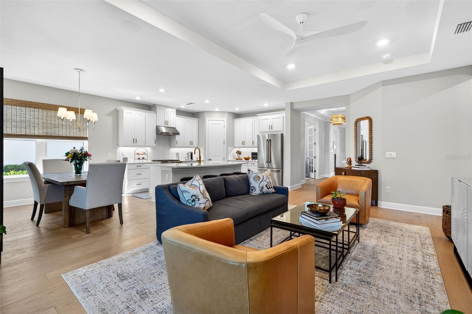 AZARIO ESPLANADE PH IV - Residential