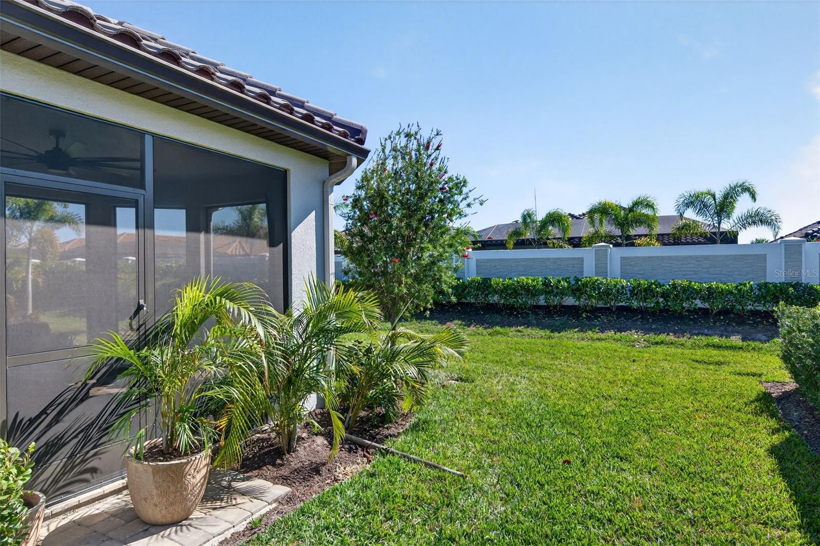 AZARIO ESPLANADE PH IV - Residential