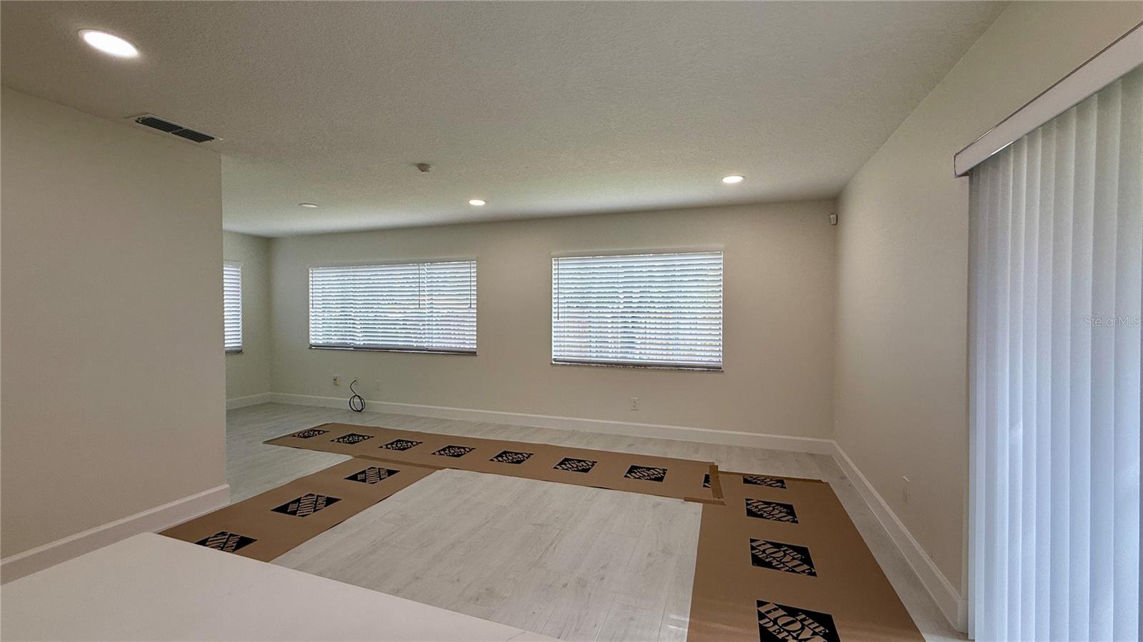 VILLAS AT SIGNAL HILL - Residential