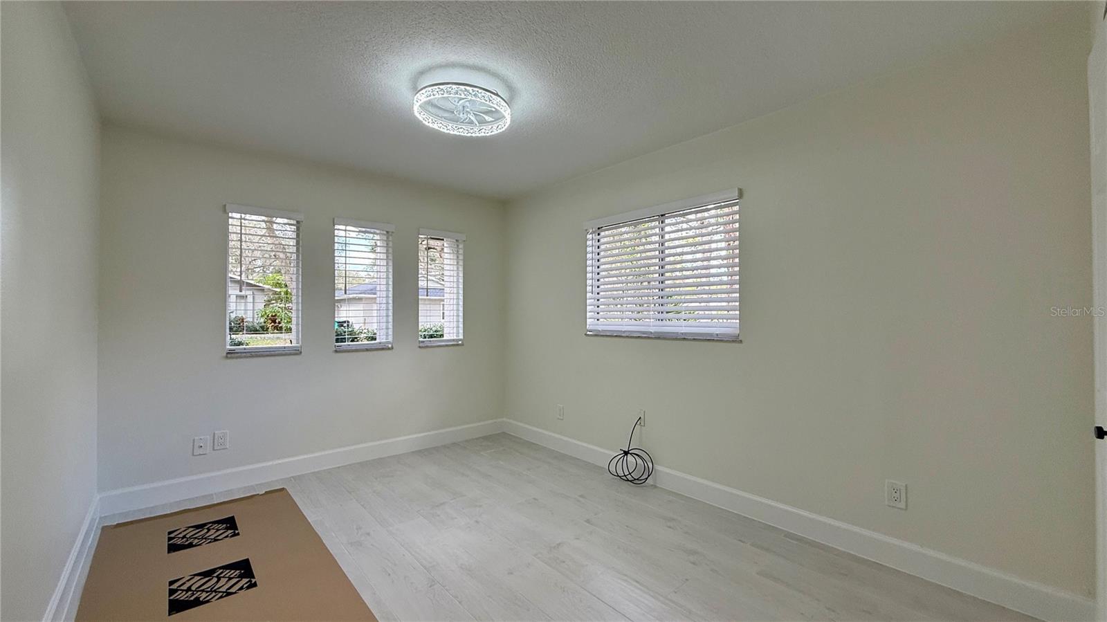 VILLAS AT SIGNAL HILL - Residential