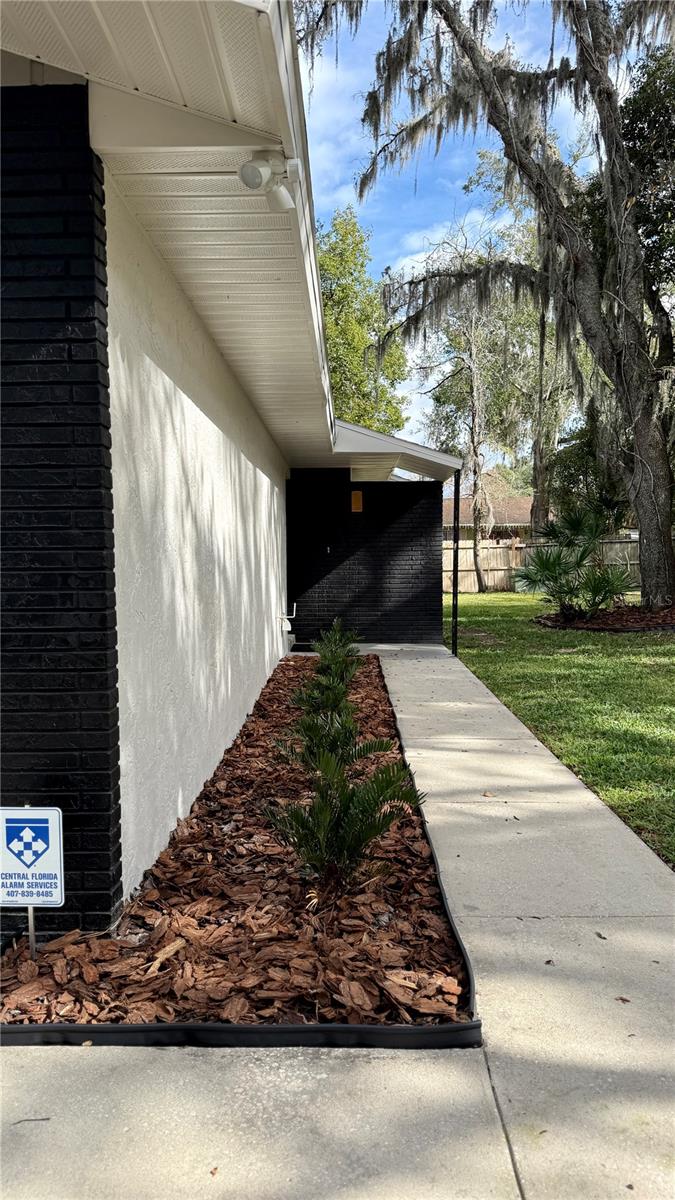 VILLAS AT SIGNAL HILL - Residential