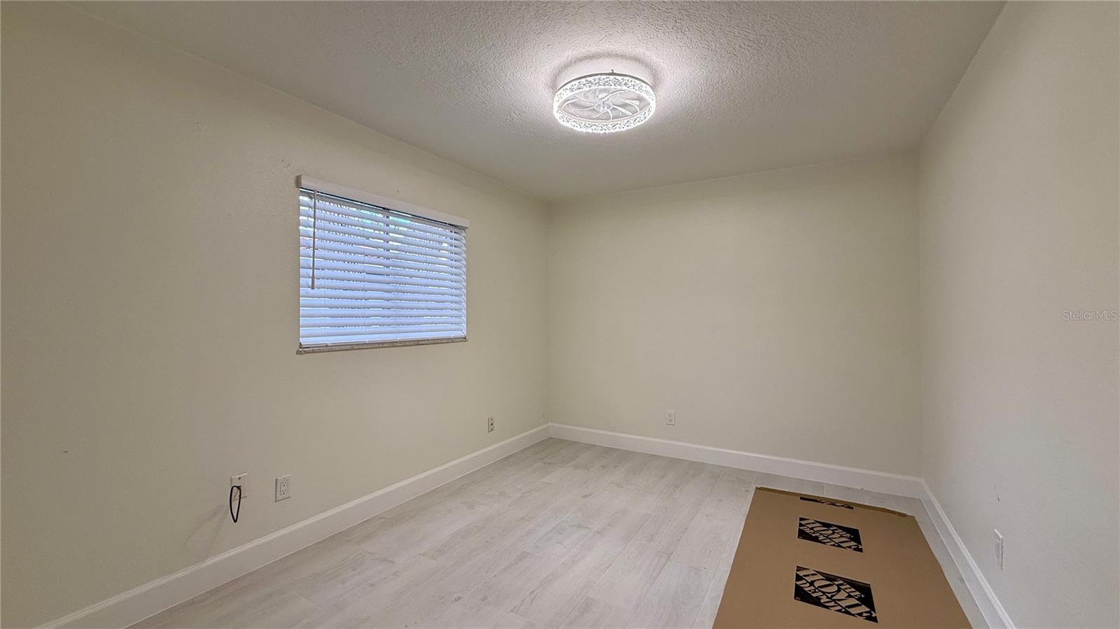 VILLAS AT SIGNAL HILL - Residential