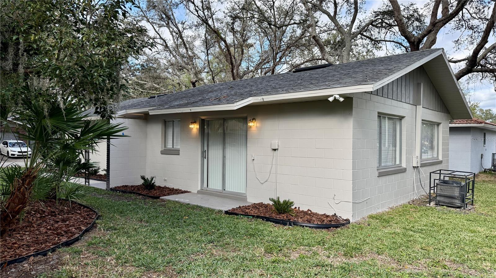 VILLAS AT SIGNAL HILL - Residential