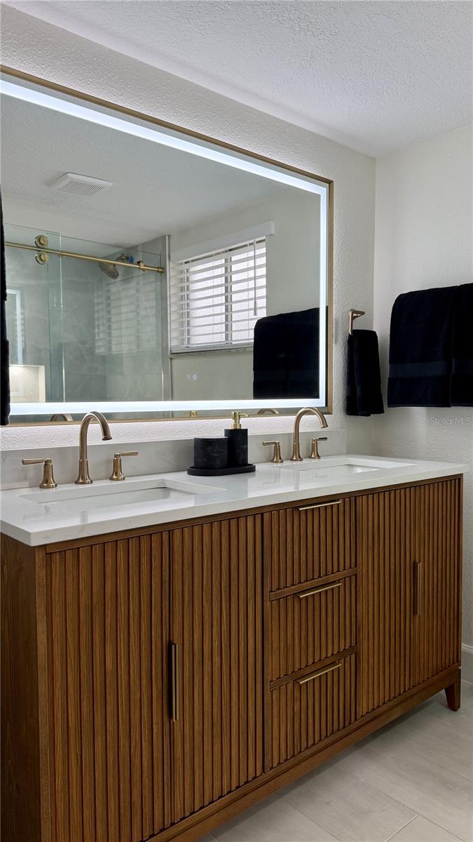 VILLAS AT SIGNAL HILL - Residential