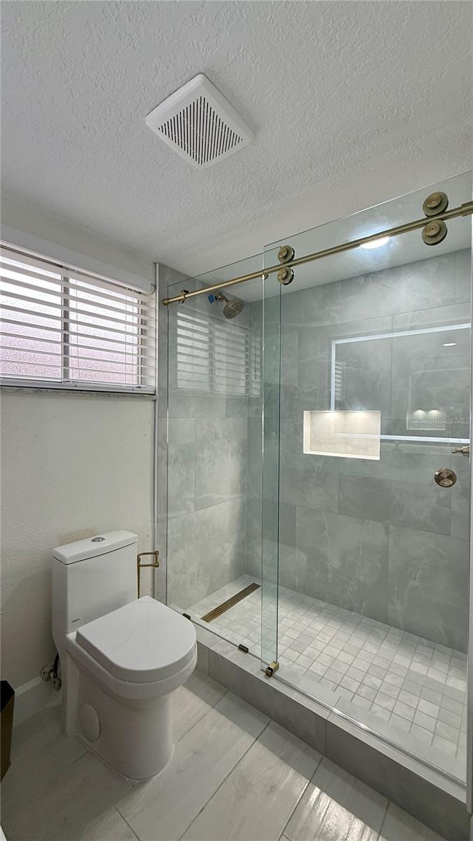 VILLAS AT SIGNAL HILL - Residential