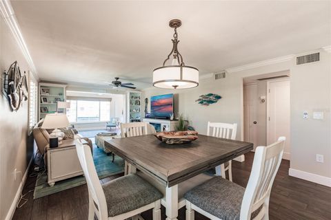 A home in LONGBOAT KEY