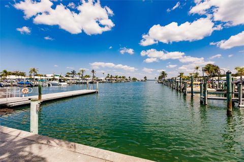 A home in LONGBOAT KEY