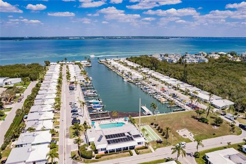 A home in LONGBOAT KEY