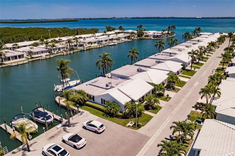 A home in LONGBOAT KEY