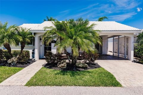 A home in LONGBOAT KEY