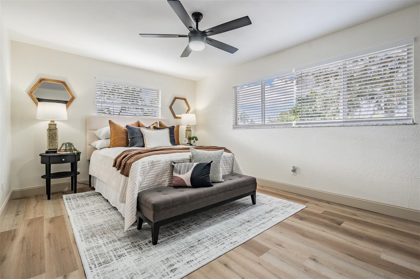 TROPIC HILLS - Residential