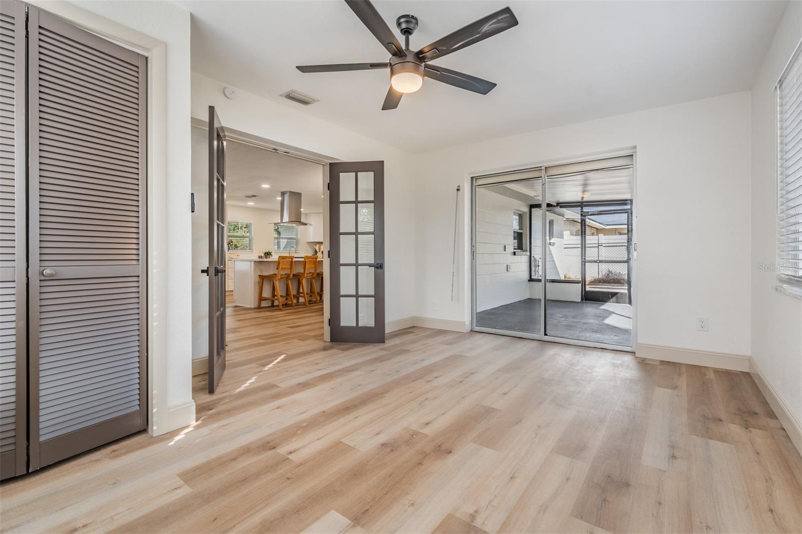 TROPIC HILLS - Residential