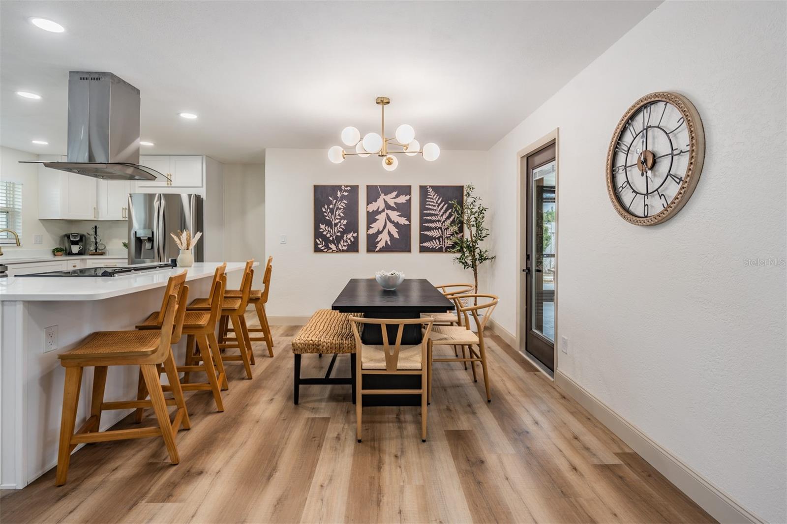 TROPIC HILLS - Residential