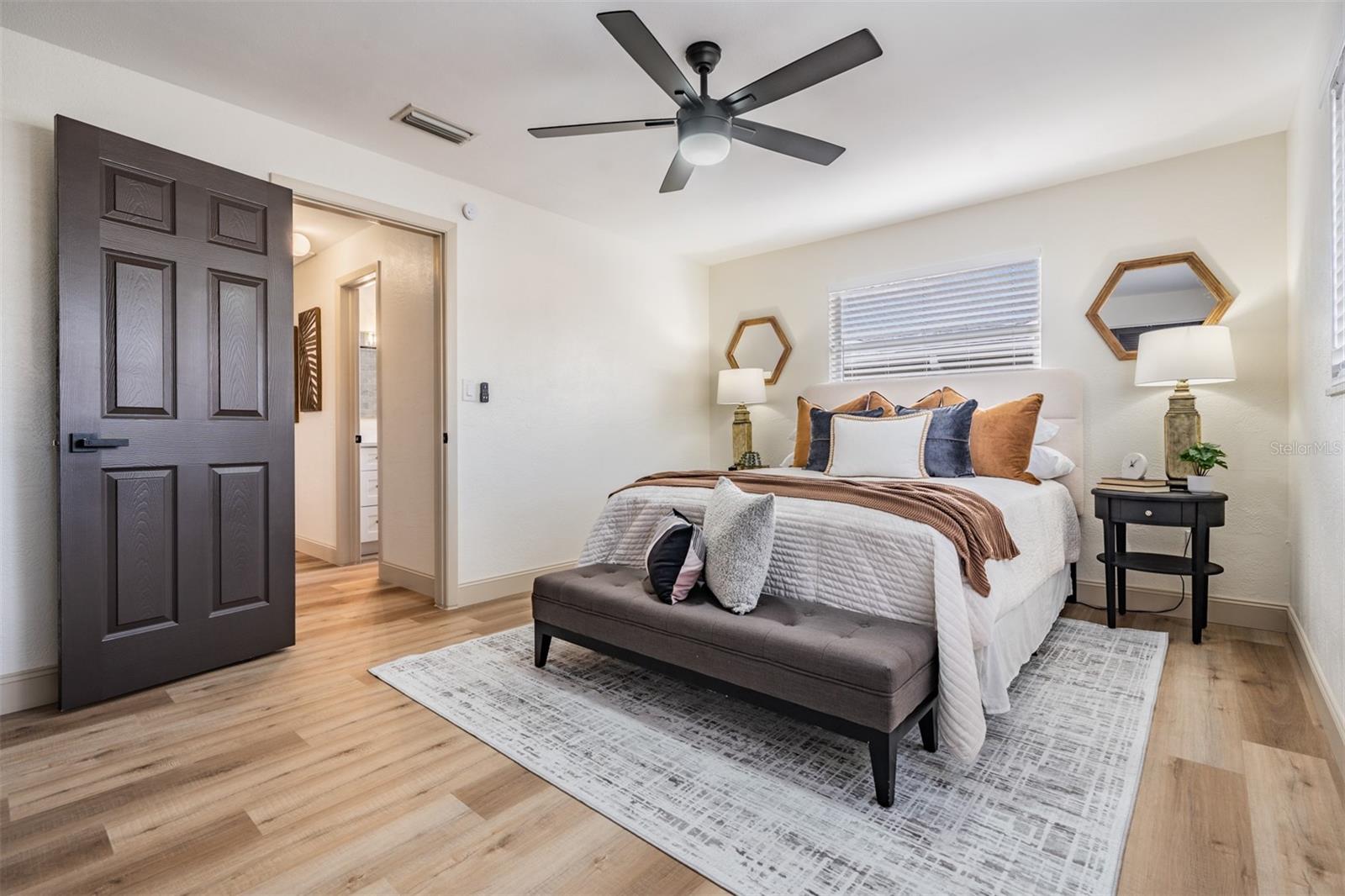 TROPIC HILLS - Residential