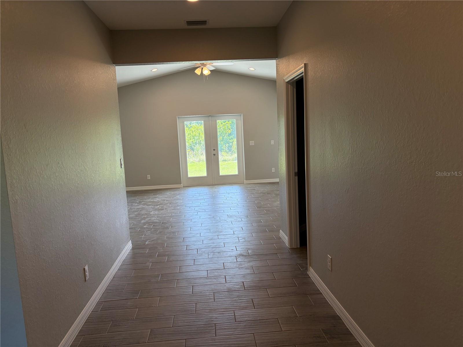 ROTONDA LAKES - Residential