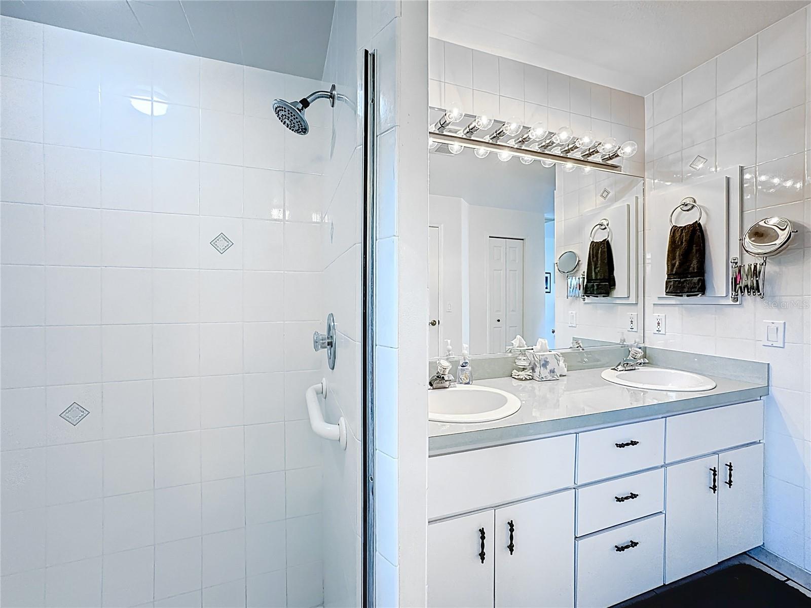 KINGS COVE ADD 05 - Residential