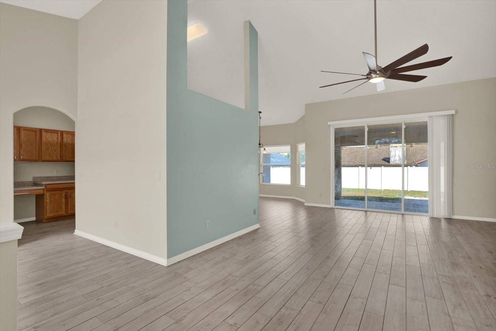 SPRING HILL - Residential